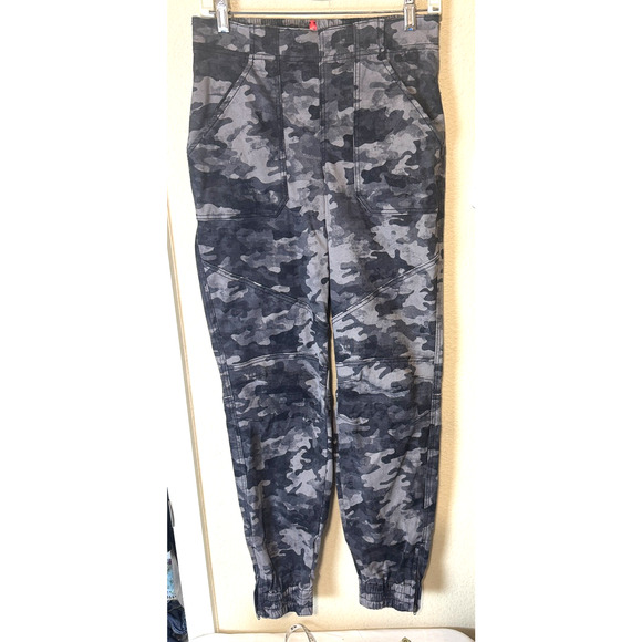 SPANX Stretch Jogger Pants Gray Camo Women’s M elastic waist slimming high rise - Picture 1 of 9